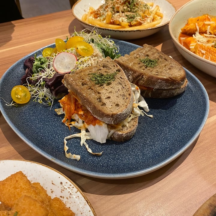 review photo of Am I Addicted - Pottery Studio & V Cafe Grilled Cheese Kimchi Sandwich shared by @irianu on 27 Jun 2022 - review