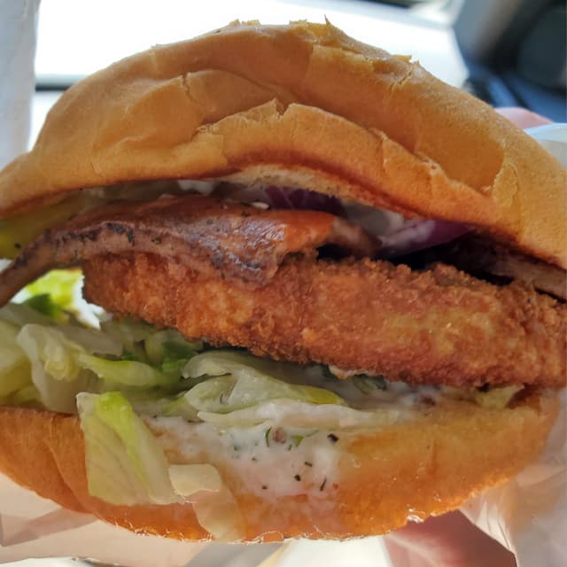 Photo of the dish “Crispy Chik'n Bakon Ranch Sammy”