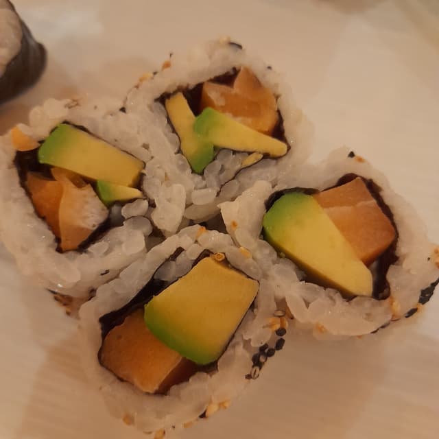 菜肴“California Roll 8 pièces”的照片