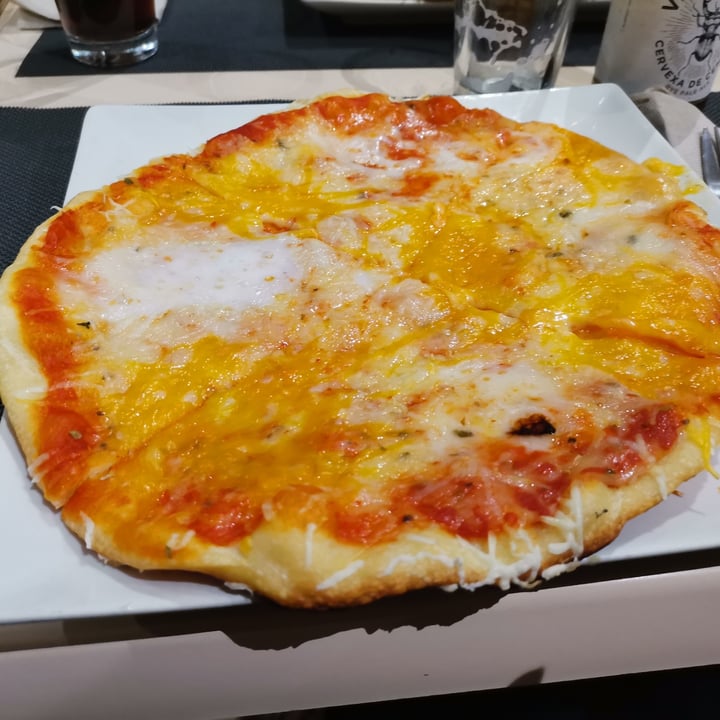 photo of Bambú Pizza Cuatro Quesos shared by @jipiludo on  30 Sep 2020 - review