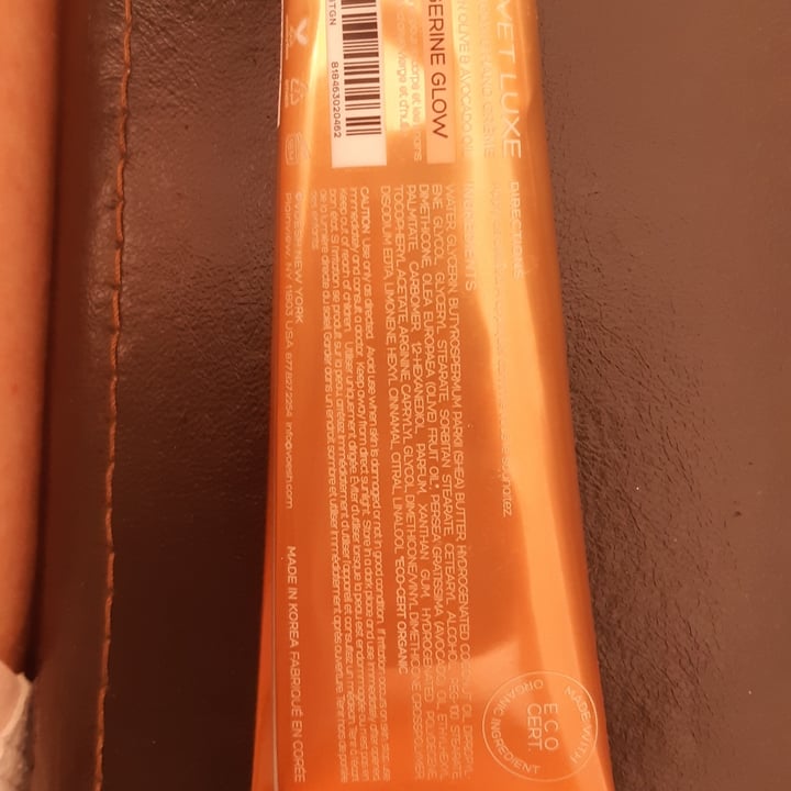 review photo of Voesh New York Tangerine Glow Vegan hand & body cream shared by @mary-veggiesoul13 on 28 Sep 2021 - review