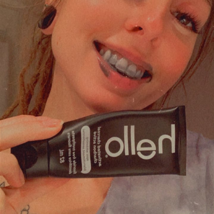review photo of Hello Activated charcoal toothpaste shared by @cathe4 on 10 Nov 2021 - review