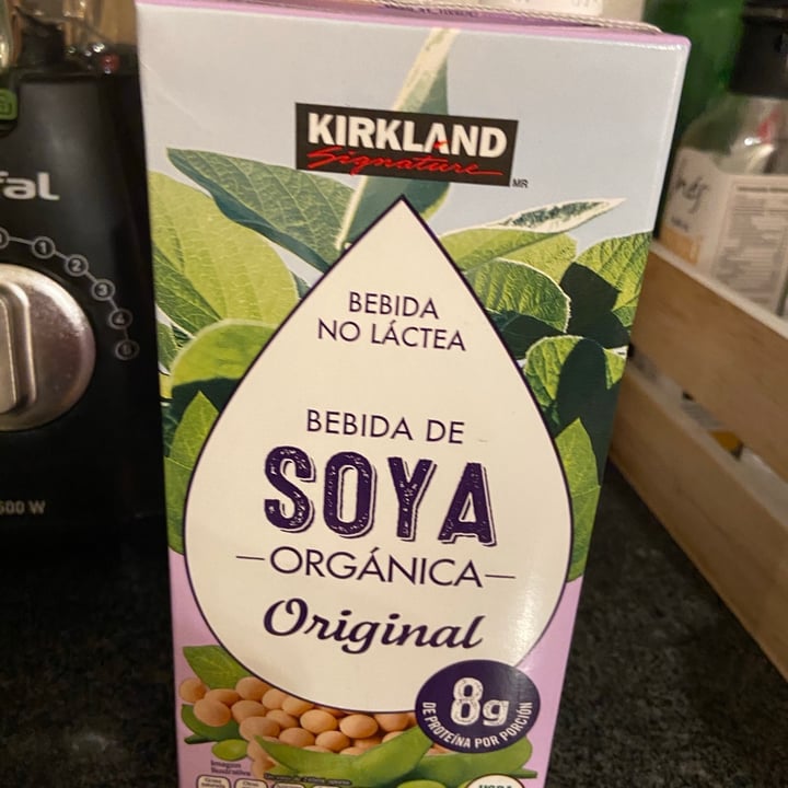 photo of Kirkland Signature Bebida de soya orgánica original shared by @moonberodd on  23 Oct 2020 - review