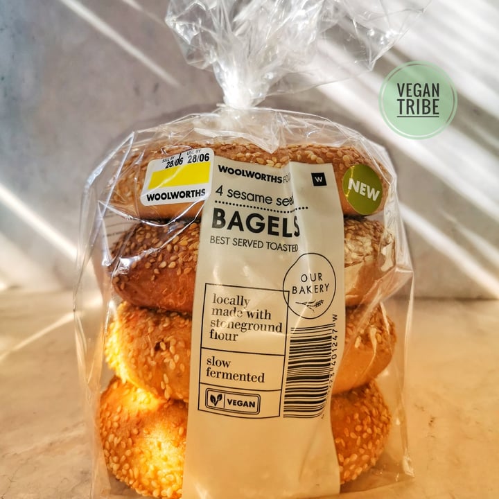 review photo of Woolworths Food Woolworths Food Sesame Seed Bagel shared by @vegantribeza on 25 Jun 2021 - review