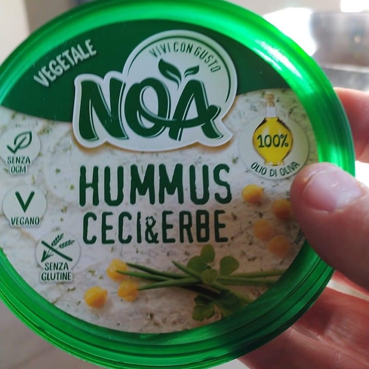photo of Noa Hummus Ceci & Erbe shared by @arianna27 on  27 Mar 2022 - review