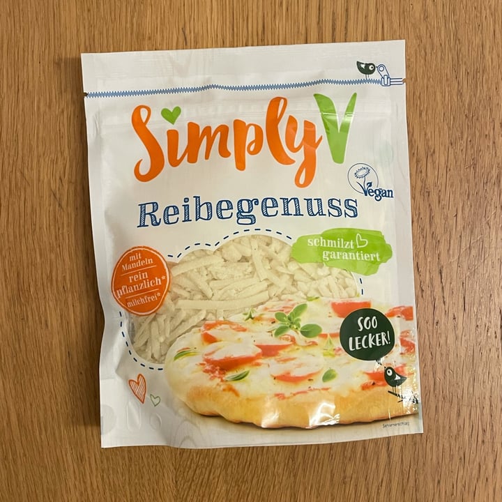 photo of Simply V Reibegenuss Plant Based Gourmet Grated shared by @fbradaschia on  10 Oct 2021 - review