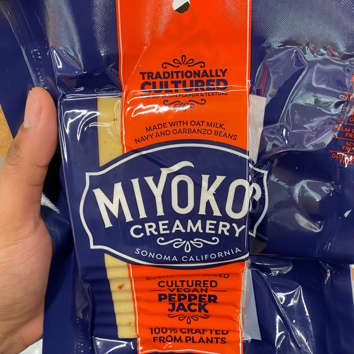 photo of Miyoko's Creamery Cultured Vegan Pepper Jack Block shared by @rodjon on  08 May 2020 - review