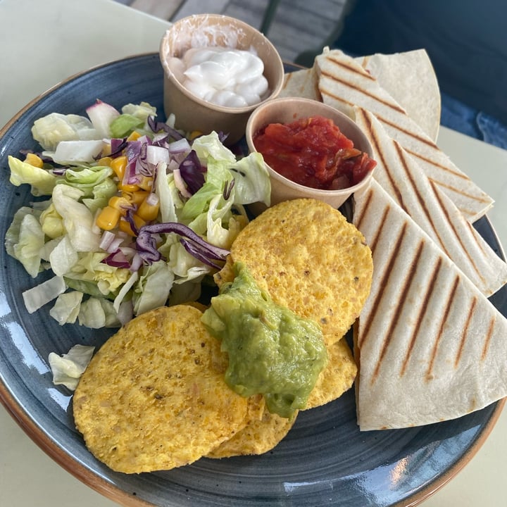 review photo of Taco Bar Vegan Quesadillas shared by @chiaralof on 30 Jul 2022 - review