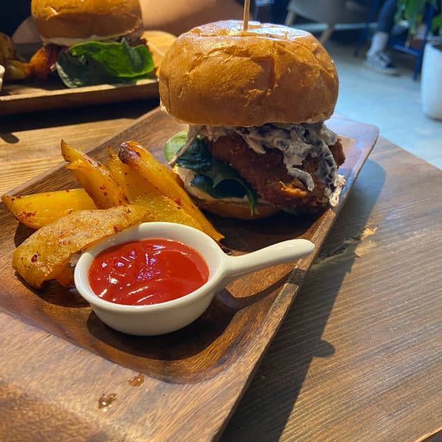 Photo of the dish “Pulled jack fruit burguer”