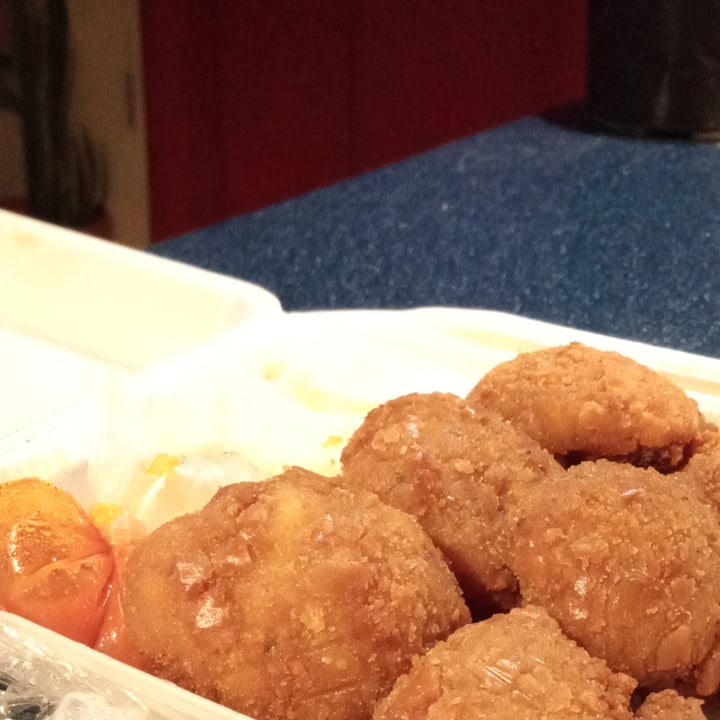 review photo of Vegan Eats Alitas shared by @tete2107 on 05 Oct 2020 - review