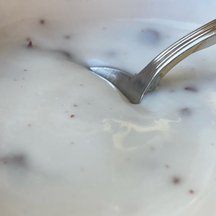 review photo of Alpro Absolutely Coconut STRACCIATELLA shared by @vevvesped on 09 May 2022 - review
