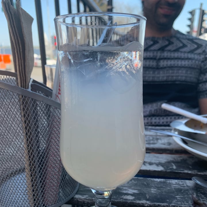 review photo of Café Frida lemonade shared by @dmno on 13 May 2022 - review