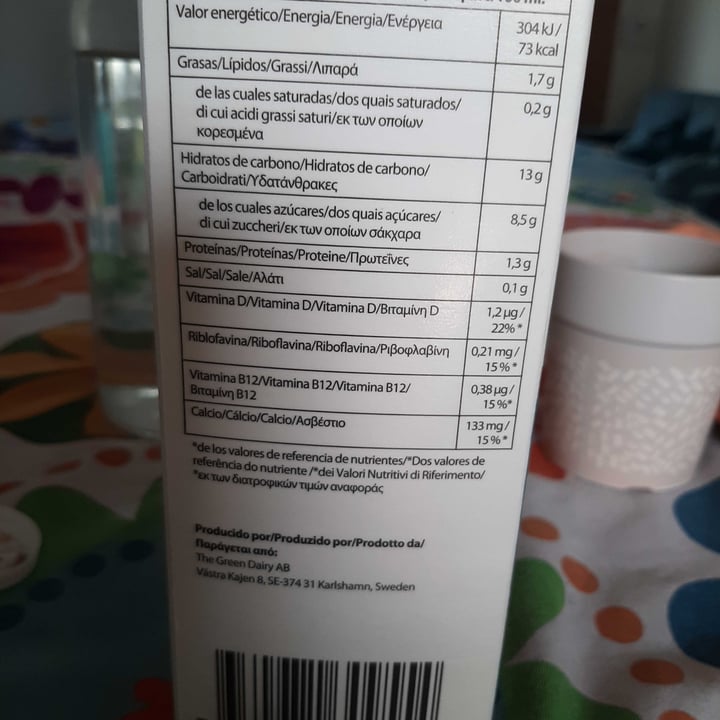 photo of Ikea oat drink chocolate flavour shared by @trimammagreen on  01 Jul 2022 - review