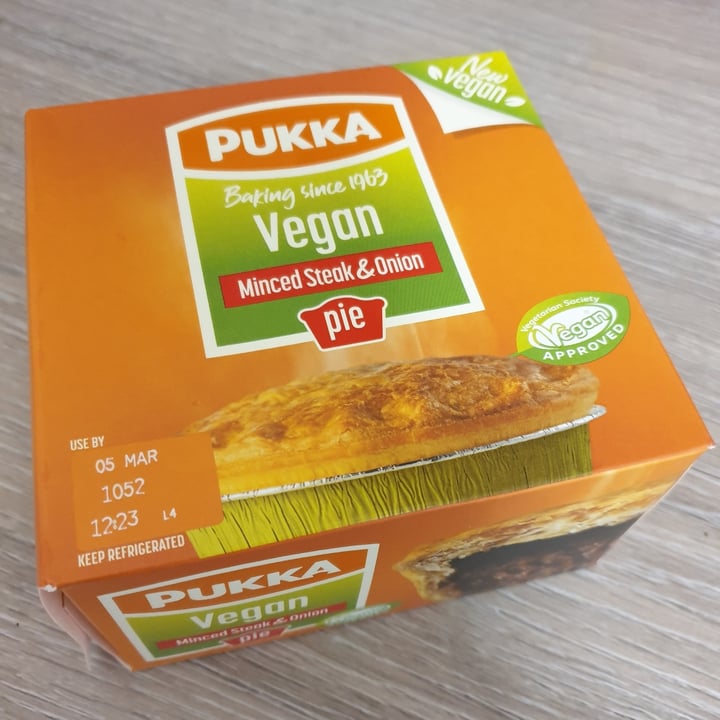 photo of Pukka Pies Minced steak and onion pie shared by @thechosenlucy on  08 Mar 2021 - review