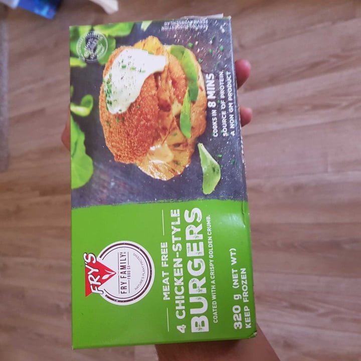 review photo of Alcampo Meat Free 4Chicken-Style Burger shared by @pupuxurrus on 07 Oct 2019 - review