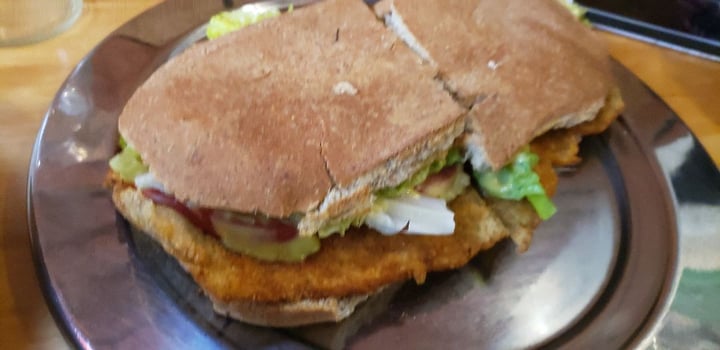 review photo of Hare Krishna Vegano Sambuche De Mila De Seitan shared by @n00bmaster2004 on 16 Oct 2019 - review