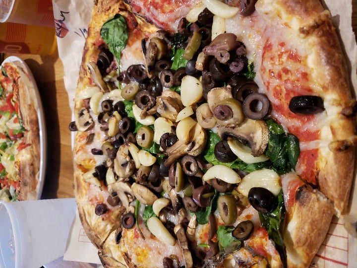 photo of MOD Pizza Mega Dough Pizza shared by @snooch90 on  23 Dec 2018 - review