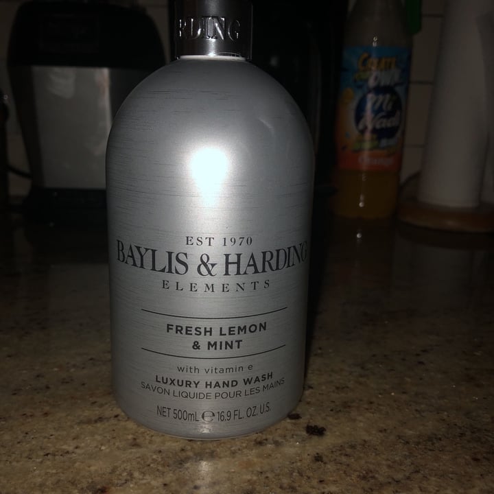 photo of Baylis & Harding Luxury hand wash lemon and mint shared by @wonderpuch03 on  06 Apr 2020 - review