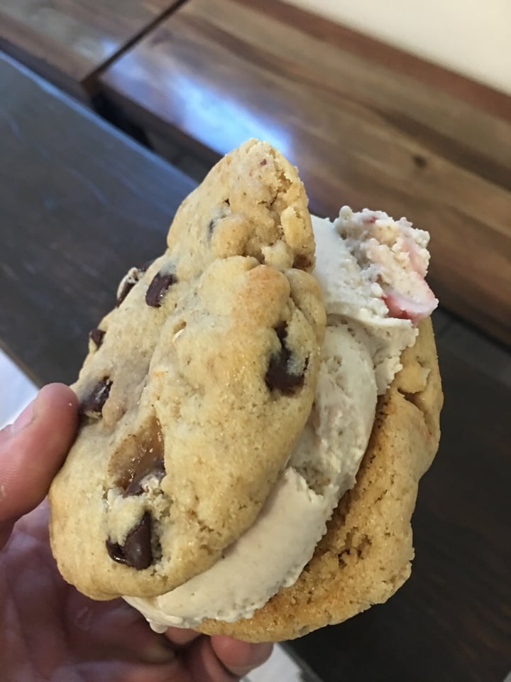 photo of Crepe and Spoon Ice Cream Cookie Sandwich shared by @markmokie on  08 Sep 2018 - review