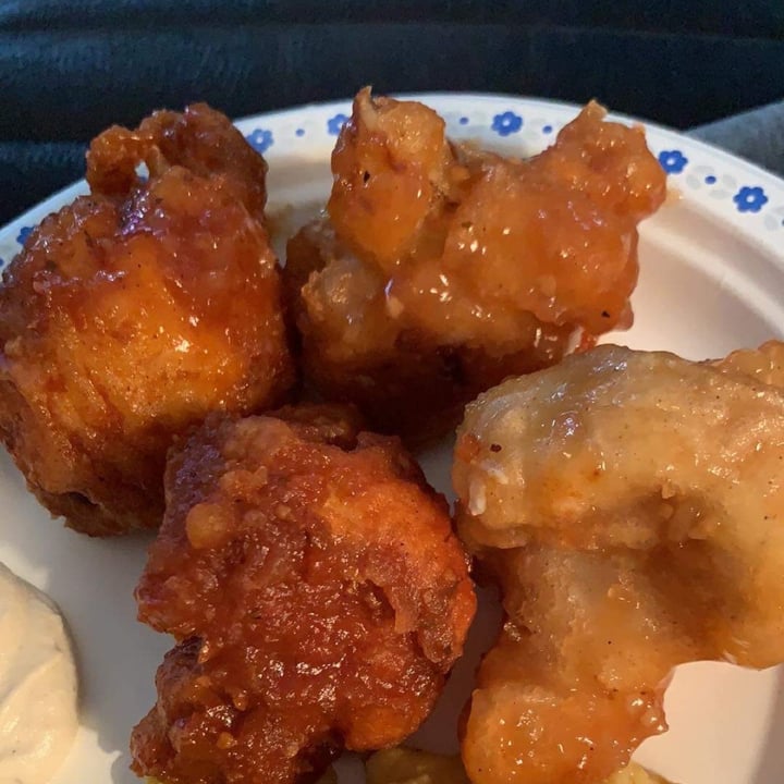 photo of Democracy* Cauliflower Wings shared by @peytonalix on  30 Jun 2021 - review