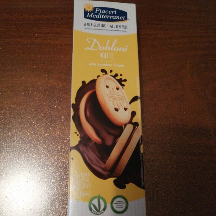 review photo of Piaceri Mediterranei Dobloni White With Hazelnut Cream shared by @itstheveggievet on 07 Dec 2021 - review