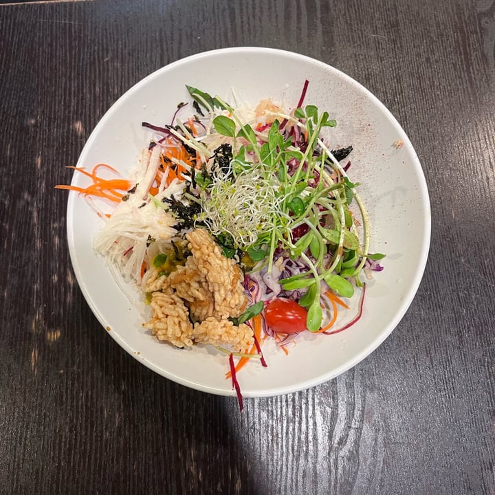 photo of New Green Pasture Cafe Charcoal Noodle Salad shared by @flexivegan on  30 Aug 2022 - review