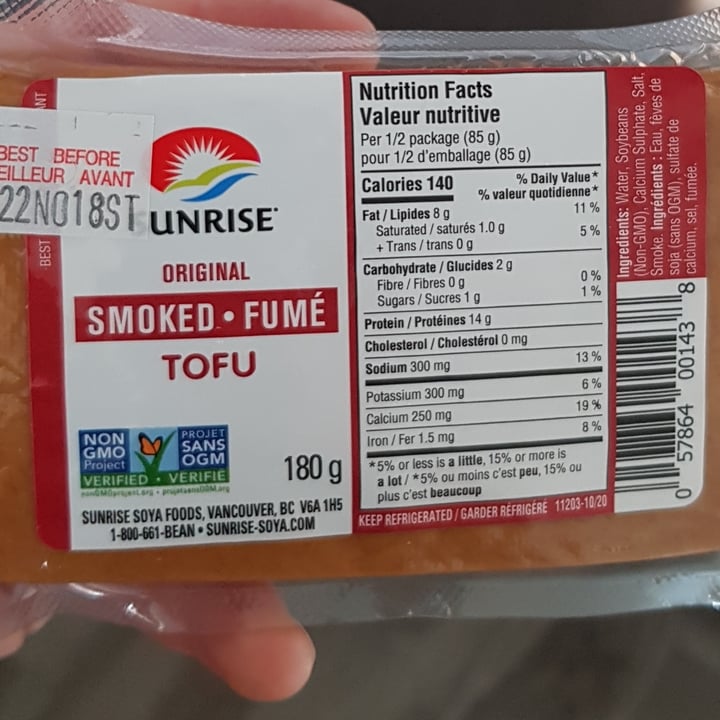 photo of Sunrise Original smoked tofu shared by @tommyvm on  05 Sep 2022 - review