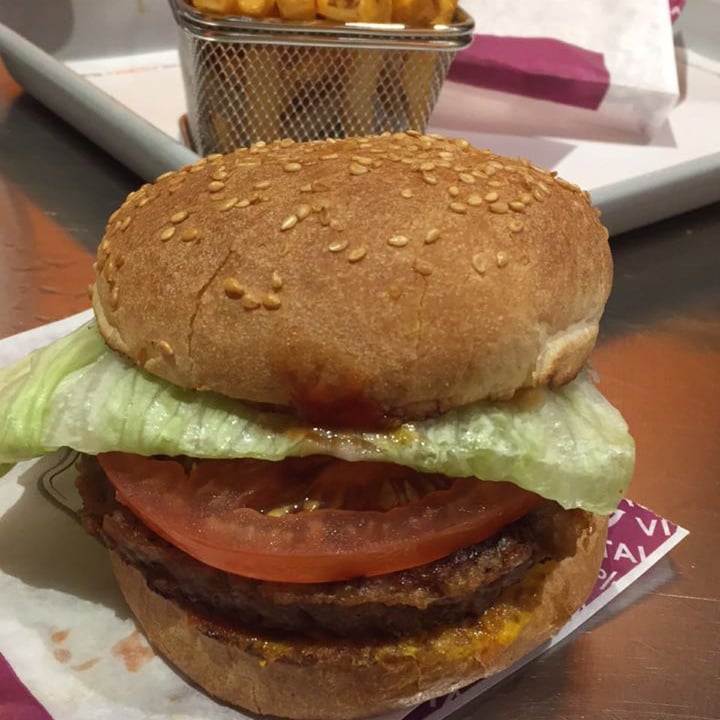 photo of A&W Canada Beyond Meat Burger shared by @gabba on  16 Jul 2021 - review