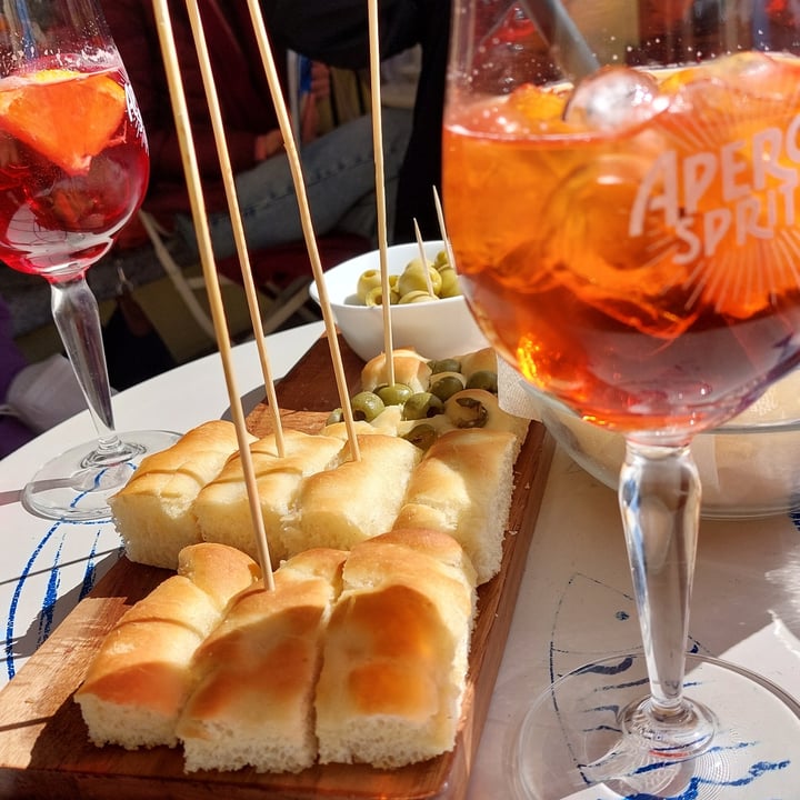 photo of Sister's Café Aperitivo vegan shared by @wandavetveg on  18 Apr 2022 - review