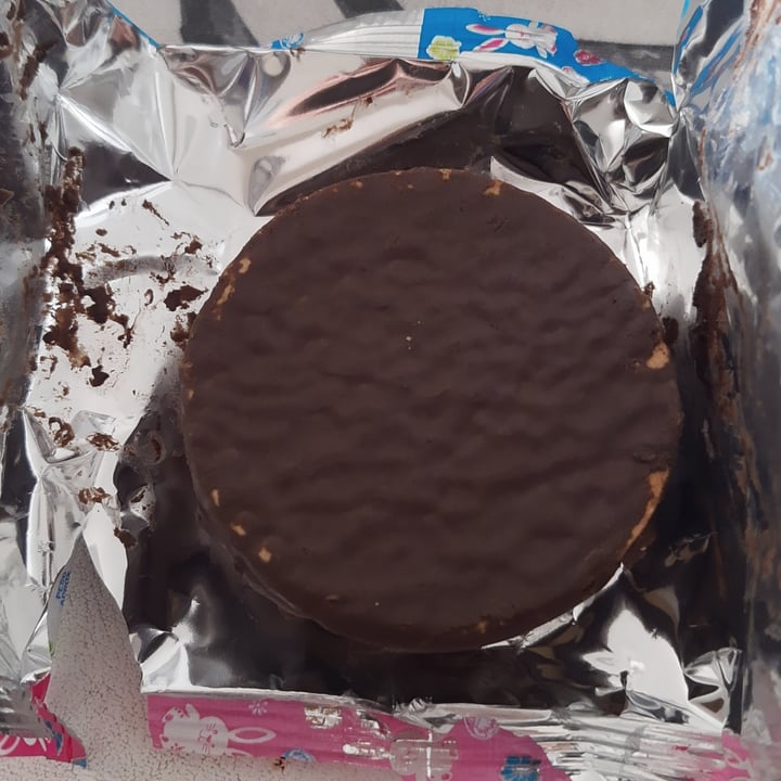 review photo of Un Rincón Vegano Alfajor de Coco shared by @chelldu on 26 Mar 2022 - review
