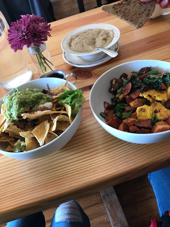 review photo of Cleveland Vegan CV Slammer shared by @veganerupting on 25 Mar 2019 - review