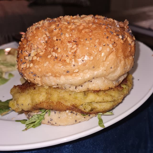 Photo of the dish “The Earth Child burger”