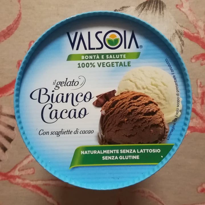 photo of Valsoia Gelato Bianco Cacao shared by @chico97 on  24 Sep 2022 - review