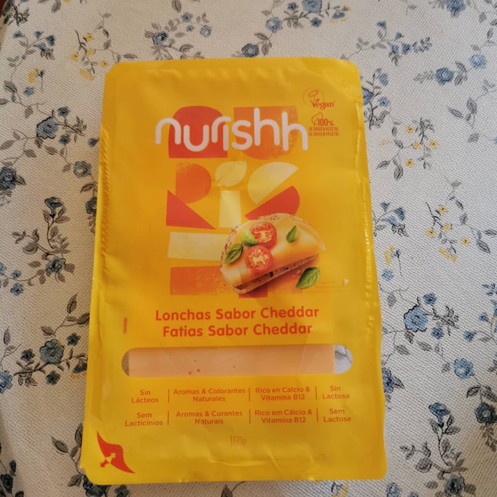 photo of Nurishh Lonchas Sabor Cheddar shared by @estelaoliveira on  04 Jun 2021 - review