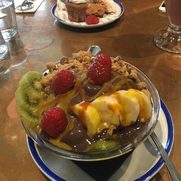 photo of Flax&Kale Açaitella Bowl shared by @jessiemaefaulkner on  26 Dec 2019 - review