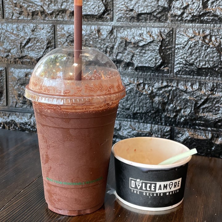 review photo of dolceamore mylkshake (Vegan Extra Dark Chocolate) shared by @oloveya on 01 Aug 2022 - review