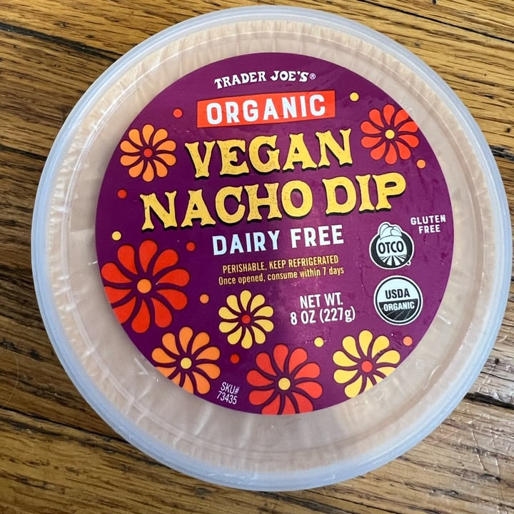review photo of Trader Joe's Vegan Nacho Dip shared by @gracemccarthy on 07 Aug 2022 - review