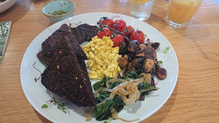 photo of Kaylee's Eatery Greenhouse Breakfast shared by @mzansivegan on  01 Dec 2019 - review