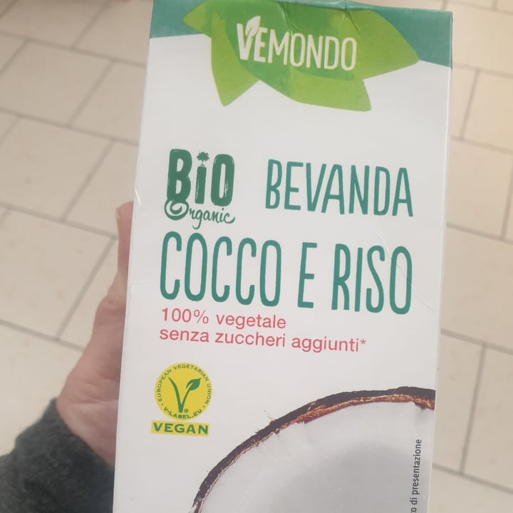 photo of Vemondo Bevanda Bio riso e cocco shared by @tina9 on  08 Dec 2022 - review