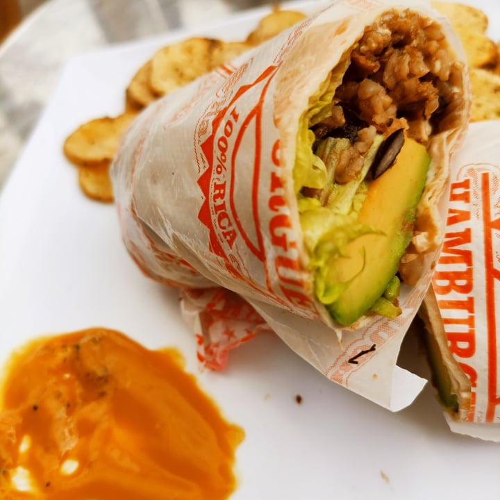 photo of Vegan'us Burrito vegano shared by @carobuitrago on  20 Oct 2020 - review