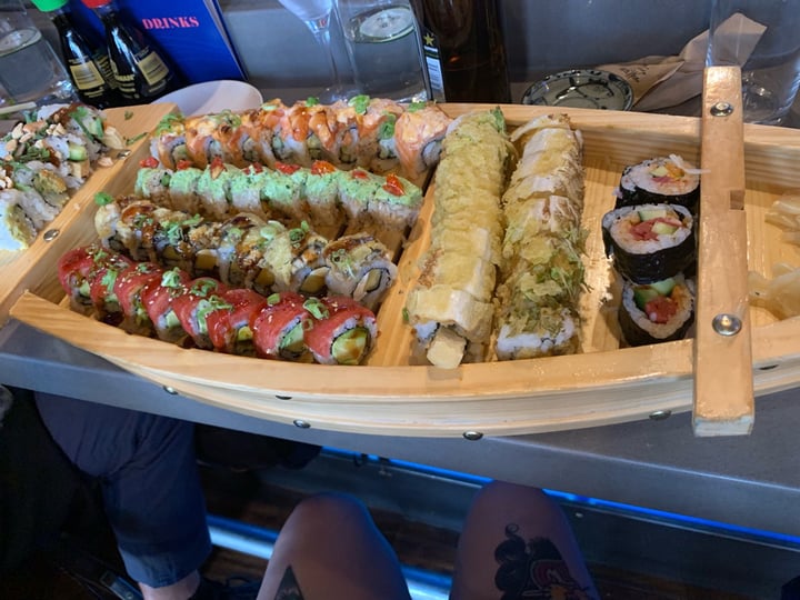 review photo of Blue Sushi Sake Grill Veggie Maki shared by @kivamm on 04 Jul 2019 - review