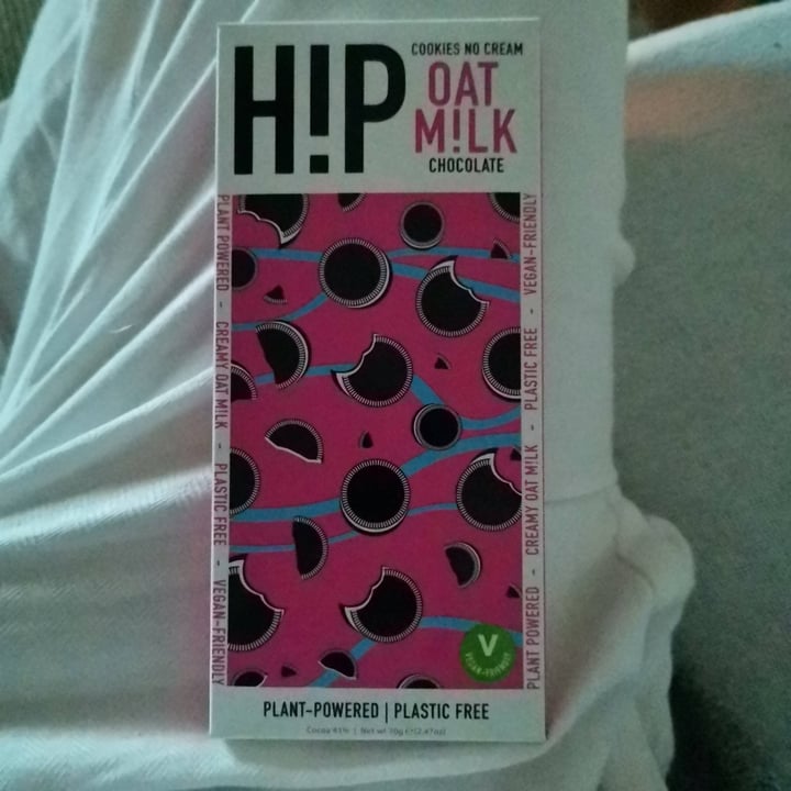 photo of HIP (H!P) Cookies & cream chocolate shared by @leitai on  11 Sep 2021 - review