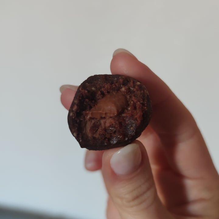 photo of dmBio Vegane Bliss Balls shared by @miriscog on  10 Apr 2022 - review