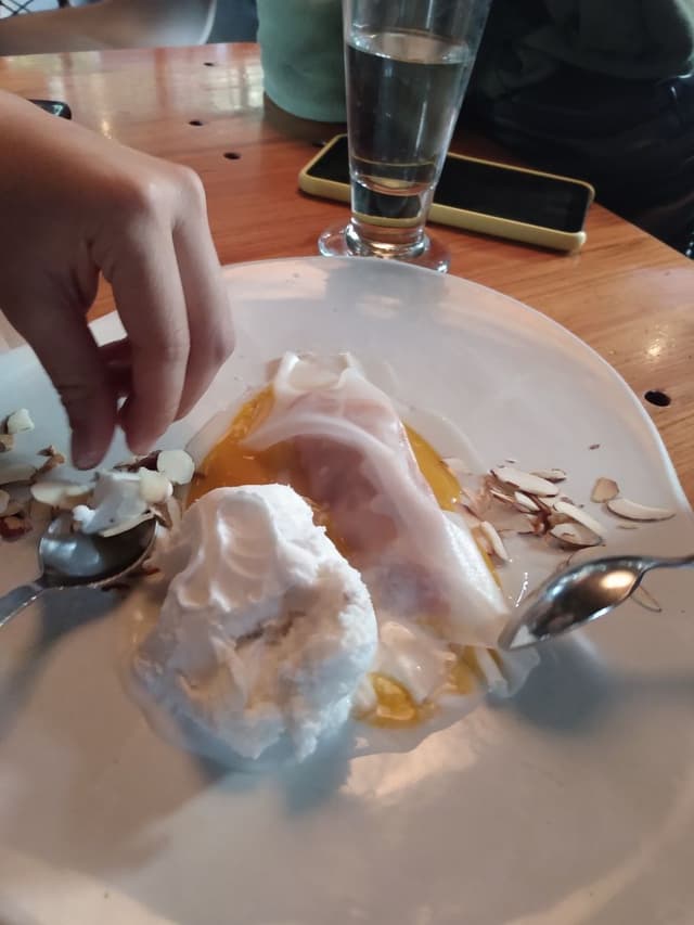 Photo of the dish “Helado de vainilla vegano”