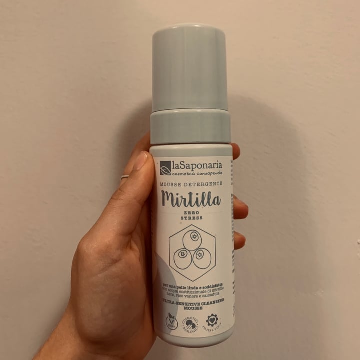photo of La Saponaria Mousse detergente Mirtilla shared by @isabelbii on  30 Jul 2021 - review