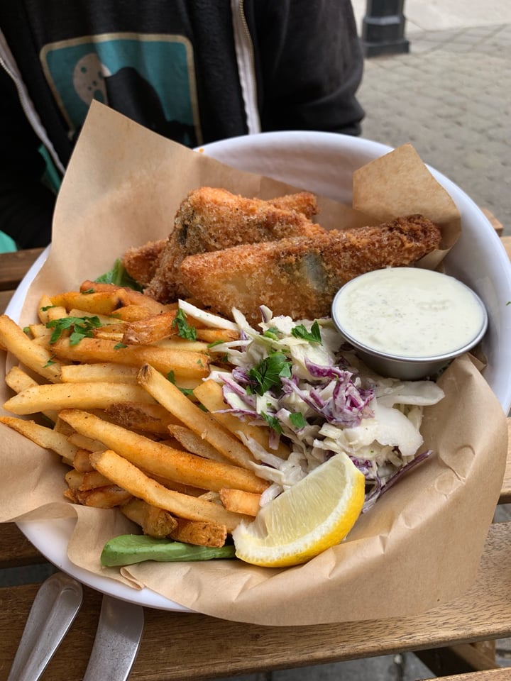 photo of No Bones Beach Club Fish & Chips shared by @charlenestraw on  27 Aug 2019 - review