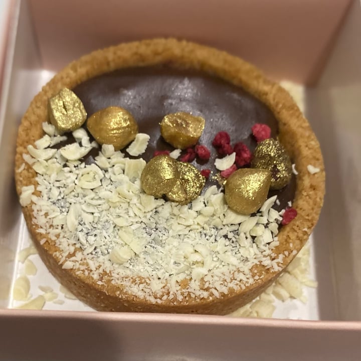 review photo of Isabela Akkari Café et Patisserie Tartelet rouge shared by @amandabthill on 01 May 2022 - review