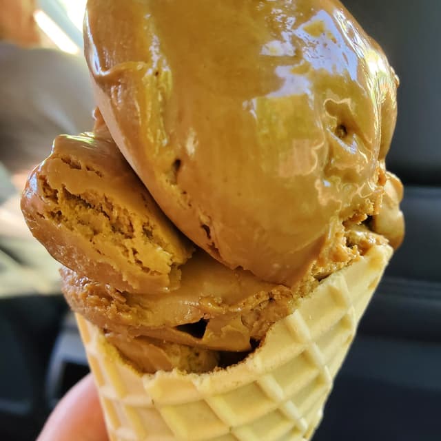 Photo of the dish “hard serve coffee ice cream”