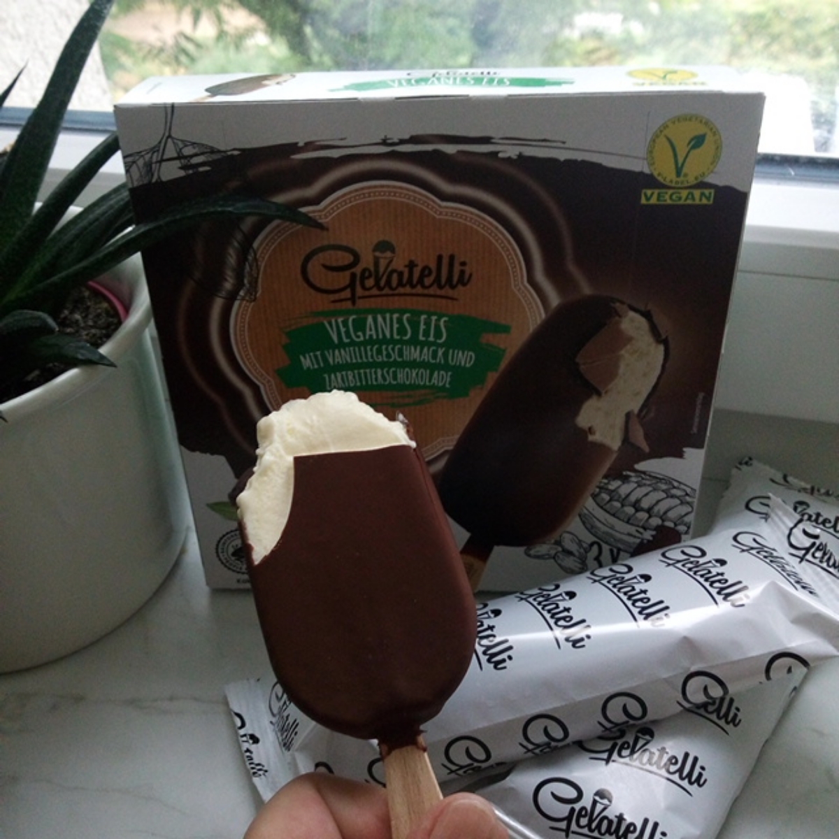 Gelatelli Vanille Eis mit Zartbitterschokolade Reviews | abillion