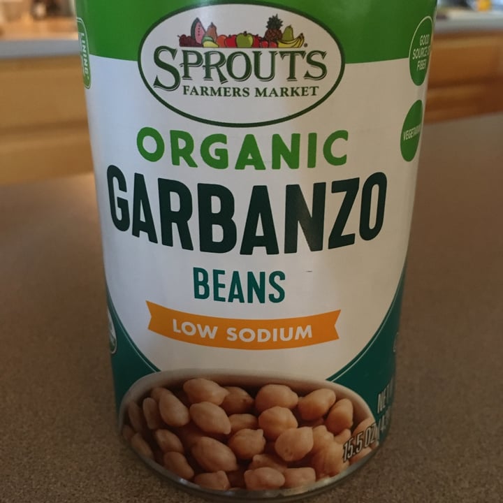 photo of Sprouts Farmers Market Garbanzo Beans Low Sodium shared by @allcreaturesareone on  18 May 2022 - review